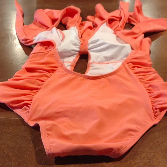 Peddney one piece coral size Small ruffled swimsuit. NWOT Size S ADORABLE - Picture 3 of 5